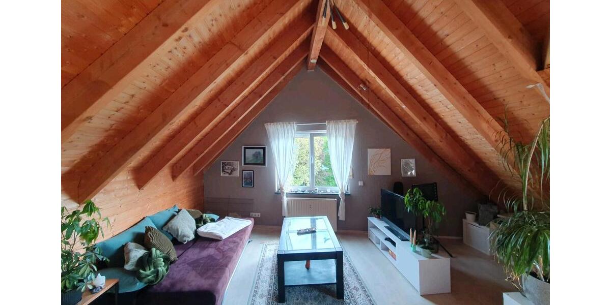 Dachgeschoßwohnung Wermelskirchen - 1.5 Zimmer, 58 m&sup2;, 588&euro; | Angebot:26535359