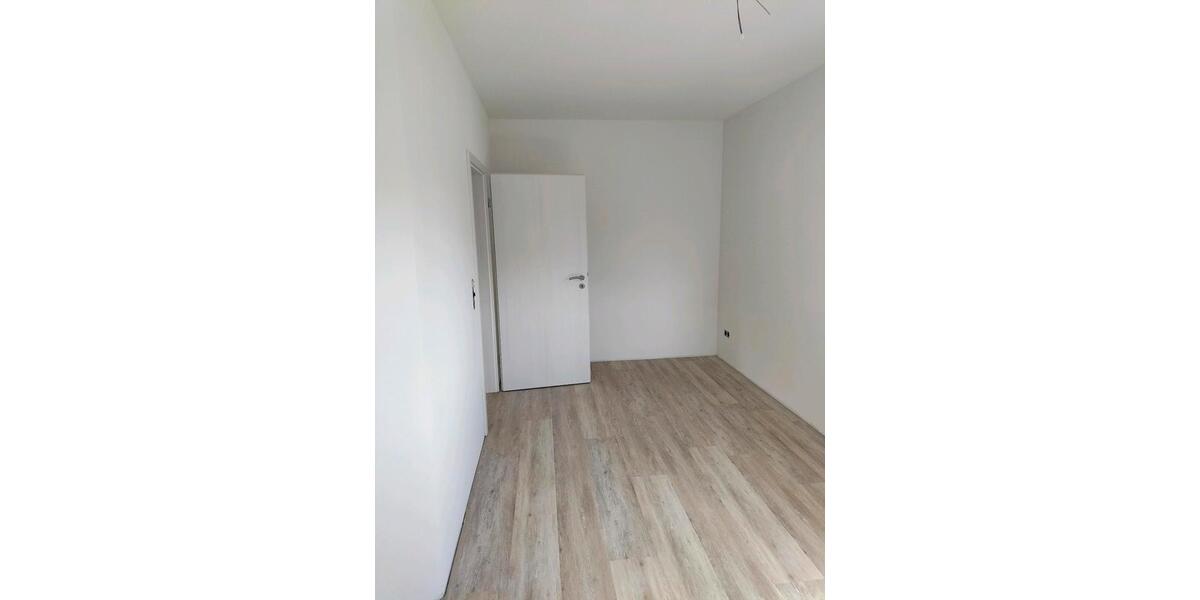 Etagenwohnung Stapel - 3.5 Zimmer, 96 m&sup2;, 1.056&euro; | Angebot:23313956