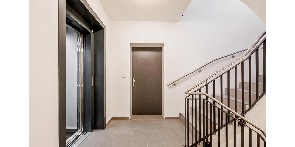 Dachgeschoßwohnung Berlin Tempelhof-Schöneberg - 3 Zimmer, 78 m&sup2;, 1.999&euro; | Angebot:20604815