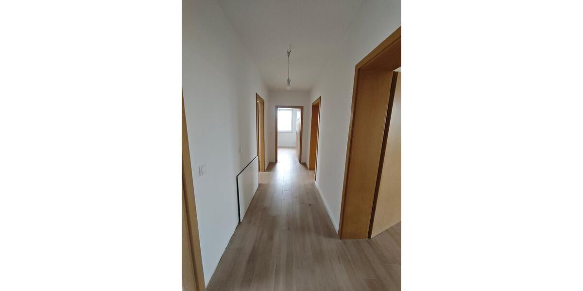 Attraktive neu renovierte 3 Zimmer Wohnung 70m² in Kloster Lehnin 3 zimmer