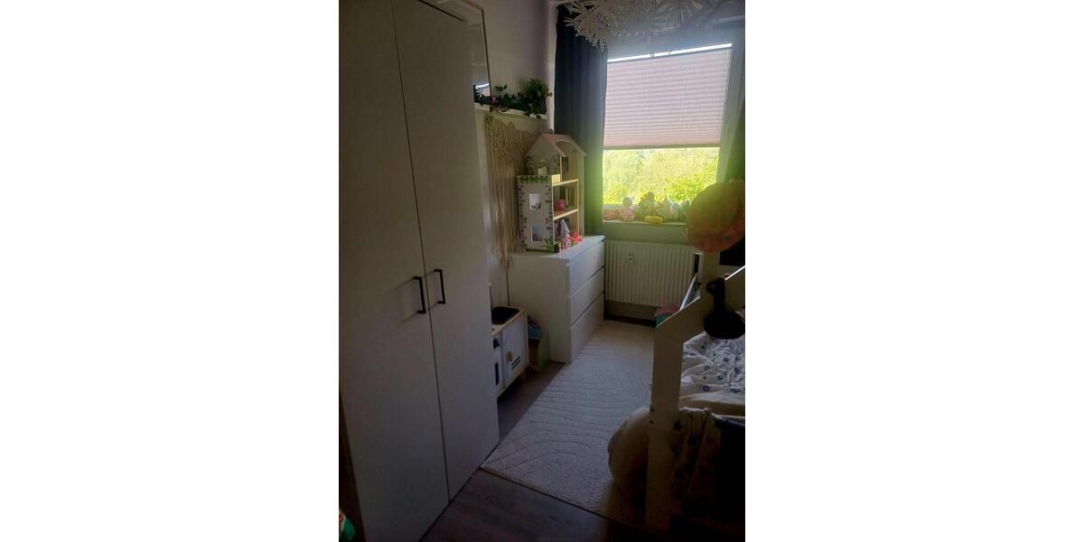 Etagenwohnung Kassel Niederzwehren - 4 Zimmer, 84 m&sup2;, 900&euro; | Angebot:26563546