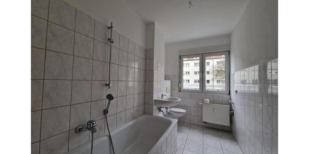 Erdgeschoßwohnung Torgau - 4 Zimmer, 86 m&sup2;, 472&euro; | Angebot:24984479