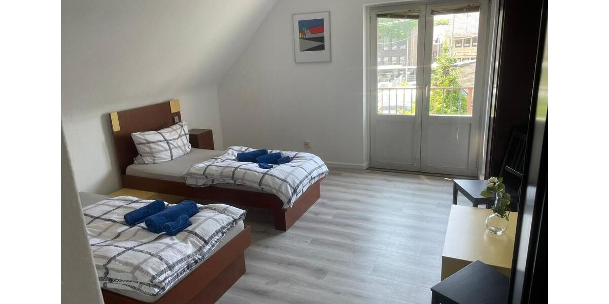 Wohnen auf Zeit Bremen Huchting - 4 Zimmer, 105 m&sup2;, 20&euro; | Angebot:17425780