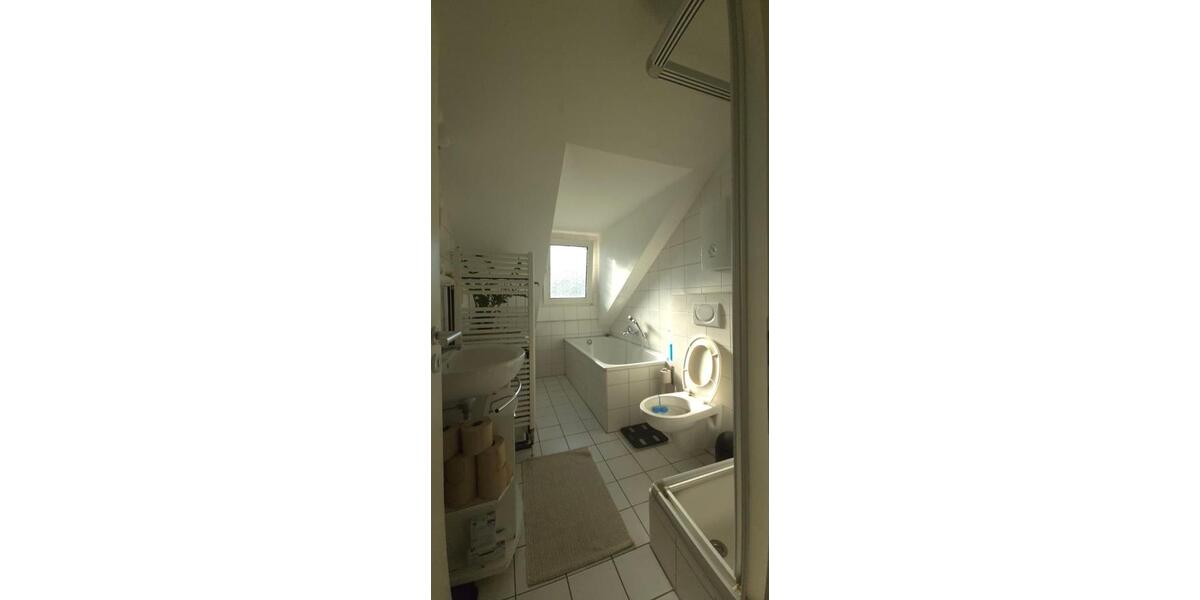 Wohnen auf Zeit Köln - 3 Zimmer, 90 m&sup2;, 825&euro; | Angebot:26230473