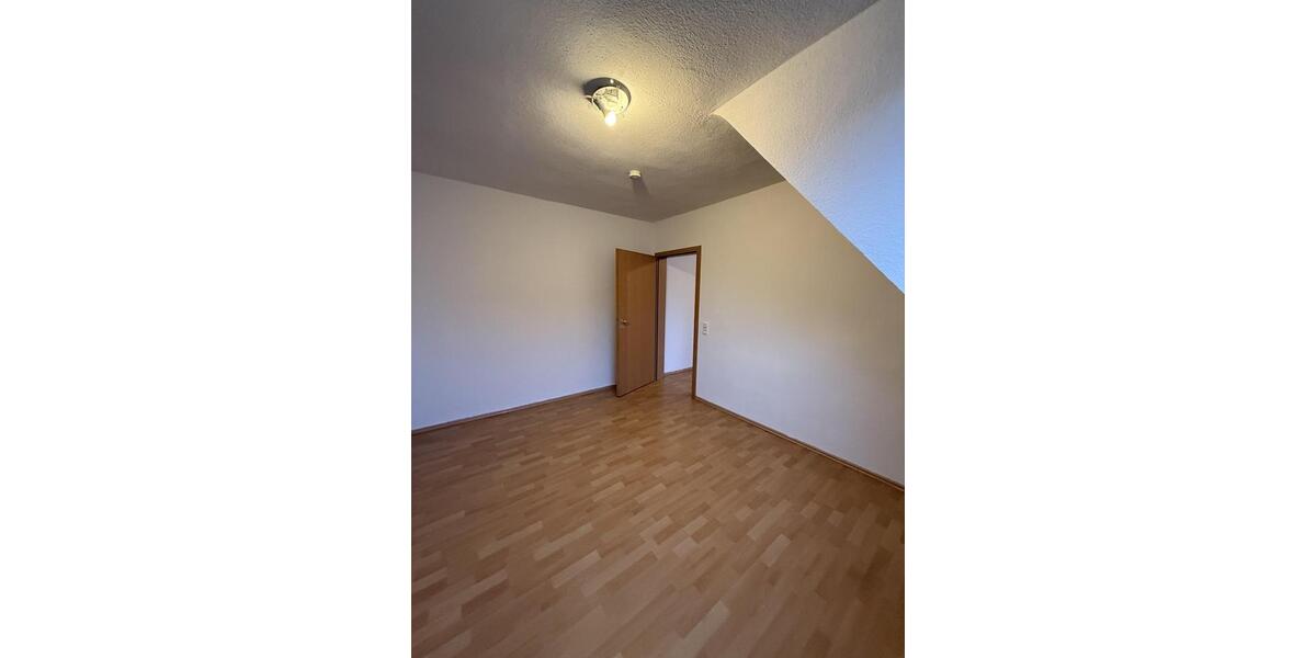 Dachgeschoßwohnung Oberhausen - 2 Zimmer, 59 m&sup2;, 470&euro; | Angebot:24397739