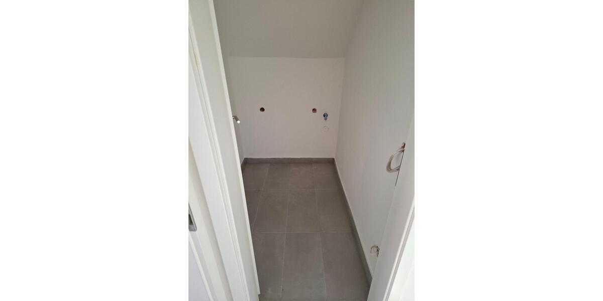 Dachgeschoßwohnung Klingenmünster - 3 Zimmer, 120 m&sup2;, 800&euro; | Angebot:25873823