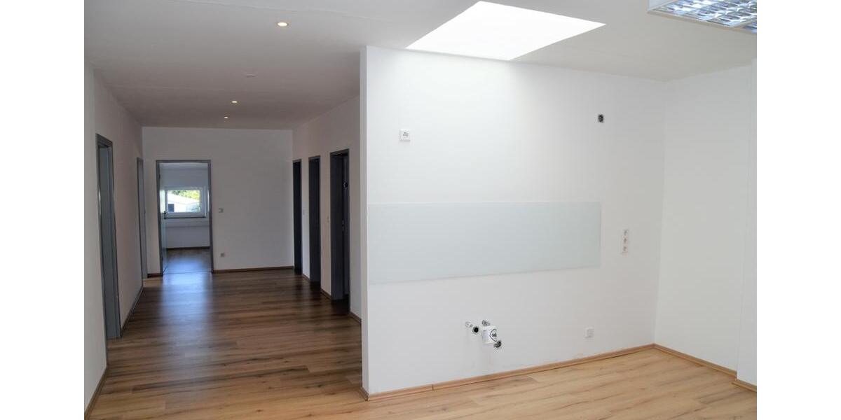 Gewerbeobjekt Karlskron - 1.000&euro; | Angebot:23120228