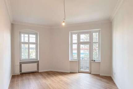 Wohnung Berlin Reinickendorf - 2 Zimmer, 83 m&sup2;, 1.364&euro; | Angebot:27298480