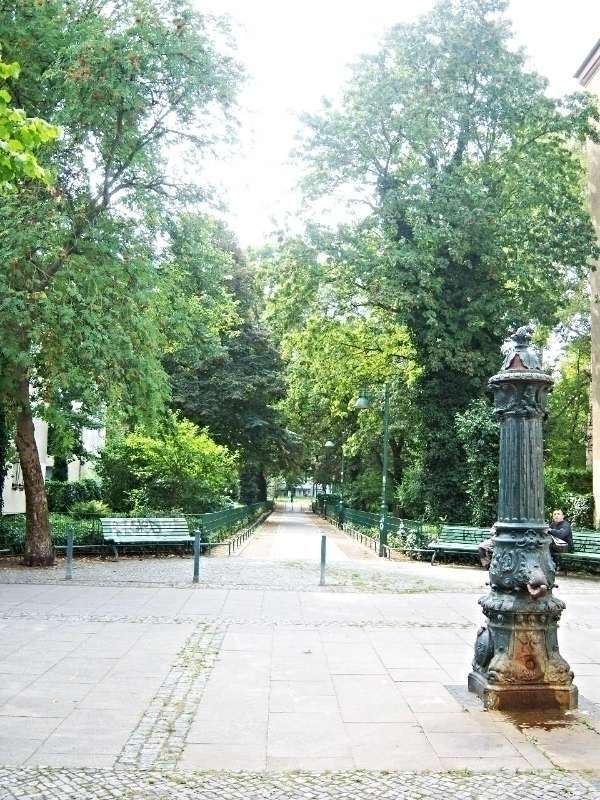 Wohnung zum Mieten in Berlin 1.050 € 104.04 m² 3 zimmer