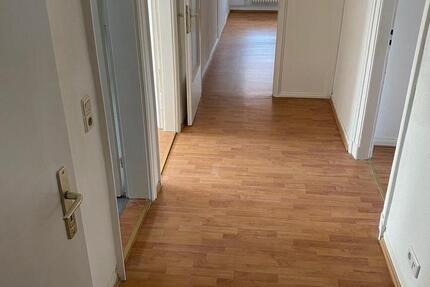 Wohnung Wuppertal - 4 Zimmer, 90 m&sup2;, 920&euro; | Angebot:27590349