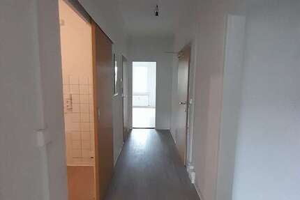 Wohnung zum Mieten in Dresden 447 € 61.72 m²