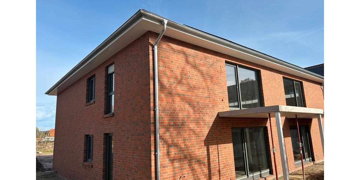 Dachgeschoßwohnung Nienburg (Weser) - 3 Zimmer, 90 m&sup2;, 1.350&euro; | Angebot:24353988