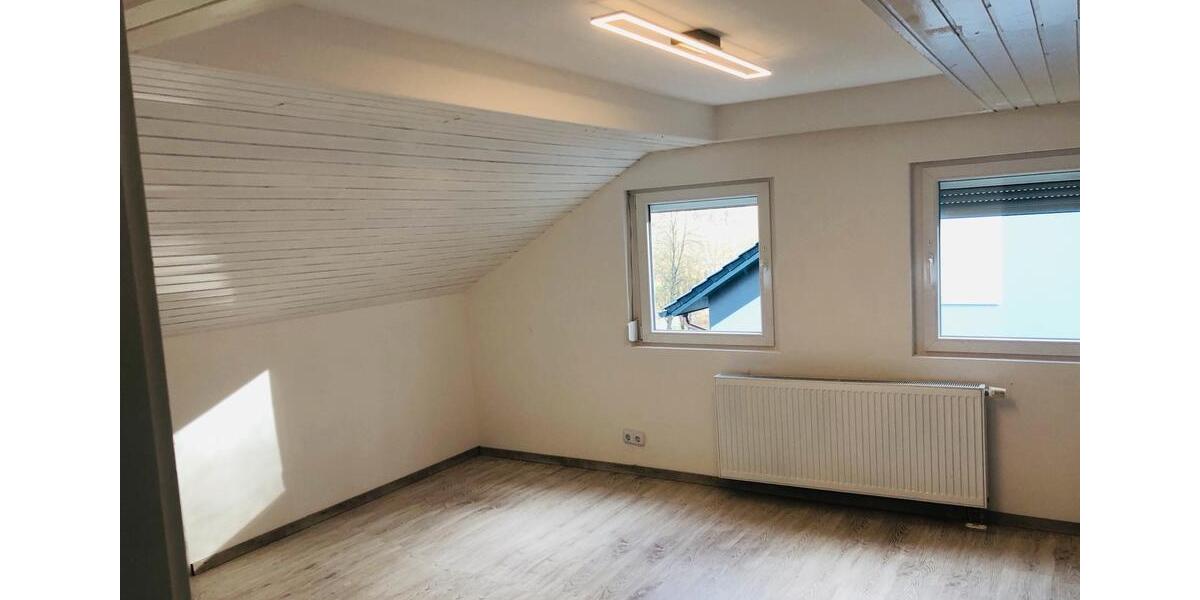 Dachgeschoßwohnung Kämpfelbach - 2 Zimmer, 54 m&sup2;, 650&euro; | Angebot:26698200