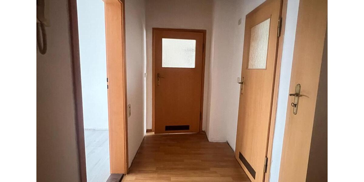 Etagenwohnung Frohburg - 4 Zimmer, 75 m&sup2;, 500&euro; | Angebot:24490814