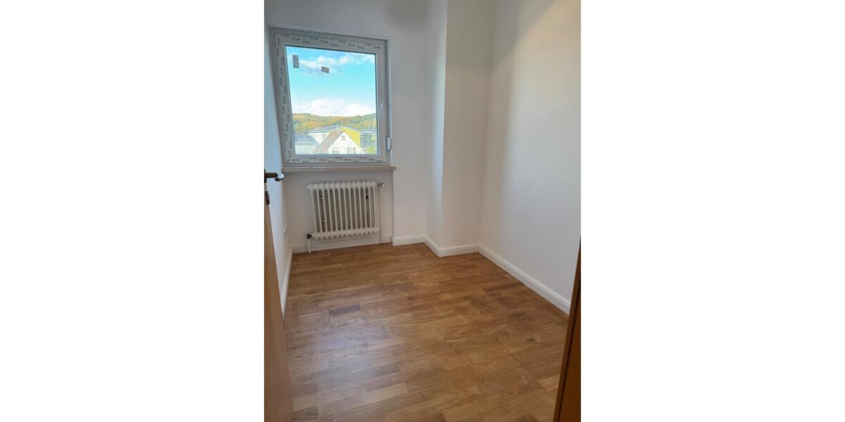 Einfamilienhaus Obrigheim - 4 Zimmer, 130 m&sup2;, 1.490&euro; | Angebot:24418083