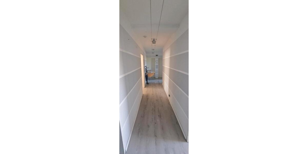 Etagenwohnung Augsburg Oberhausen - 4 Zimmer, 87 m&sup2;, 1.700&euro; | Angebot:26272784