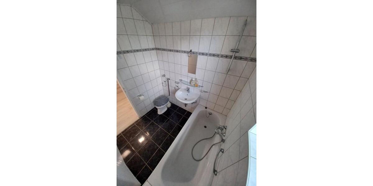 Erdgeschoßwohnung Grünstadt - 2 Zimmer, 76 m&sup2;, 795&euro; | Angebot:25308551