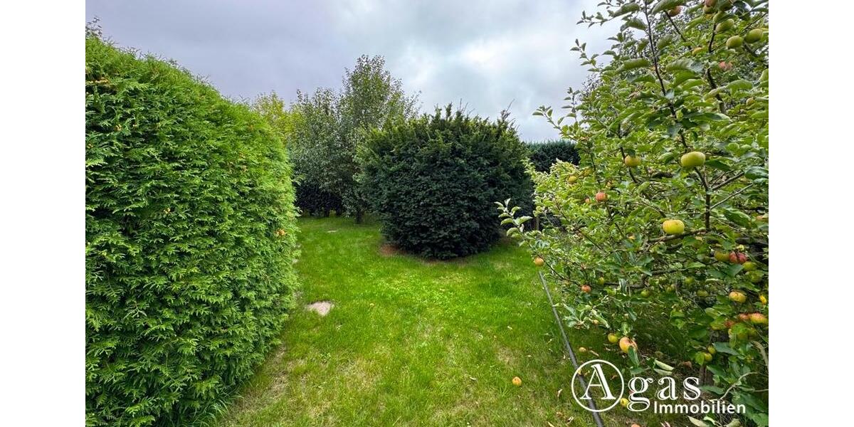 möbliertes Einfamilienhaus mit ca. 180 m² Wohnfläche, 6 Zimmern und Pool in Ahrensfelde 6 zimmer