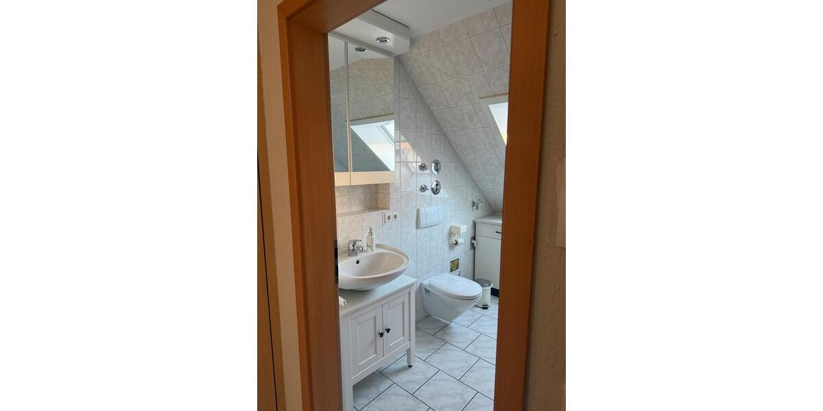 Dachgeschoßwohnung Wangen im Allgäu - 2 Zimmer, 72 m&sup2;, 1.100&euro; | Angebot:24456924