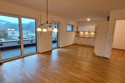 Neuwertige 2 -Zimmerwohnung zimmer