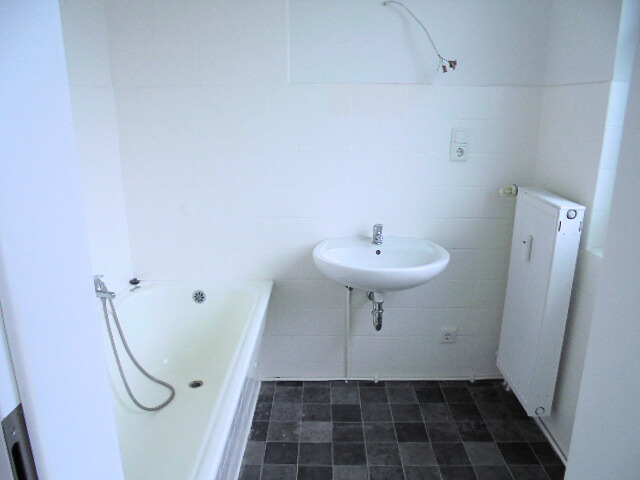 Etagenwohnung Wittmund - 2 Zimmer, 49 m&sup2;, 395&euro; | Angebot:25405074