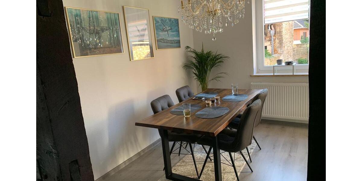 Wunderschöne 2-Zimmer Wohnung mit Garten direkt am Kaiserdom. 2 zimmer