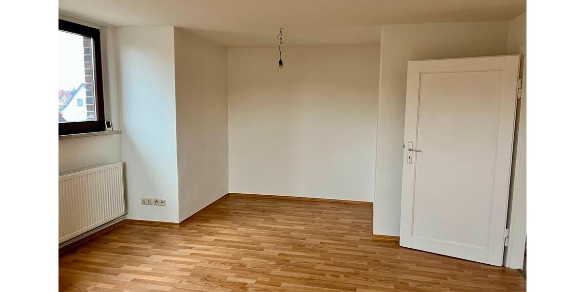 Dachgeschoßwohnung Dessau-Roßlau Dessau - 2 Zimmer, 59 m&sup2;, 400&euro; | Angebot:25791151