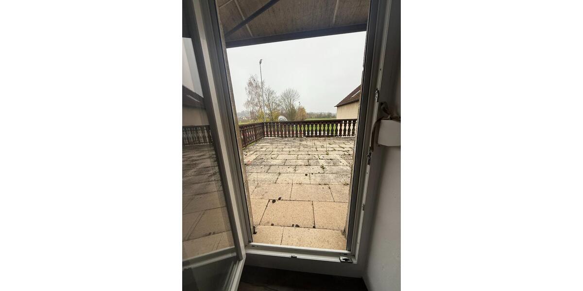 Erdgeschoßwohnung Scheinfeld - 7 Zimmer, 173 m&sup2;, 900&euro; | Angebot:24118533