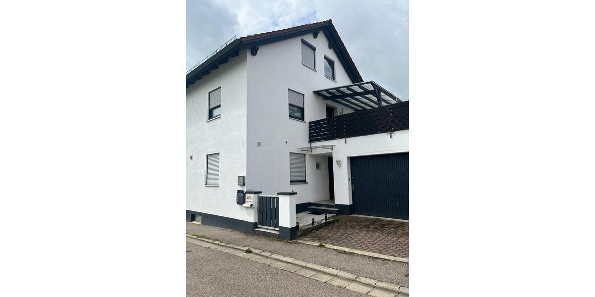 Dachgeschoßwohnung Buxheim - 3 Zimmer, 52 m&sup2;, 800&euro; | Angebot:26633305