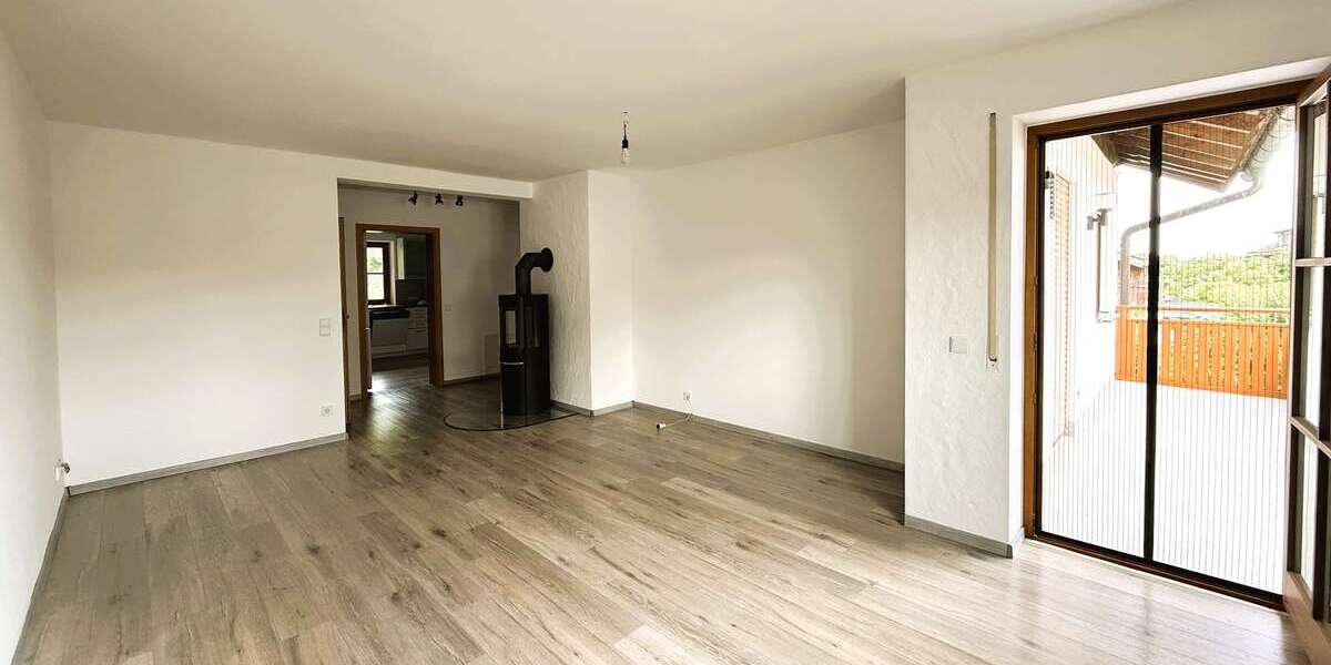 Etagenwohnung Bruckmühl - 3 Zimmer, 86 m&sup2;, 1.380&euro; | Angebot:27005165
