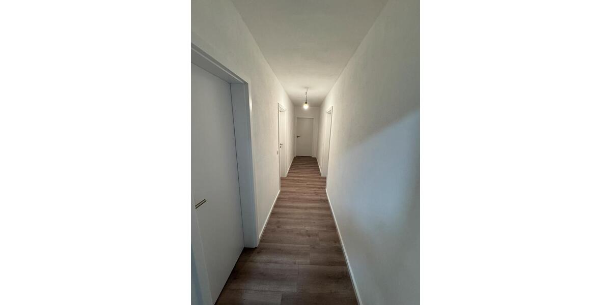 Erdgeschoßwohnung Luhe-Wildenau Wildenau - 3 Zimmer, 84 m&sup2;, 900&euro; | Angebot:25080705