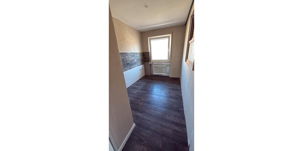 Etagenwohnung Korbach - 4 Zimmer, 86 m&sup2;, 800&euro; | Angebot:26023566