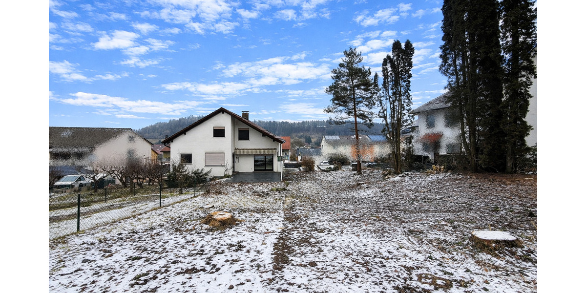 F&D | Gepflegtes Einfamilienhaus mit drei Garagen auf großem Grundstück 5 zimmer