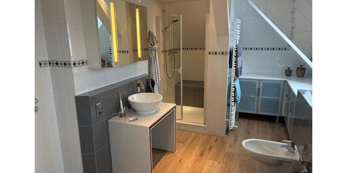 Einfamilienhaus Berlin Treptow-Köpenick - 8 Zimmer, 192 m&sup2;, 2.940&euro; | Angebot:26548084