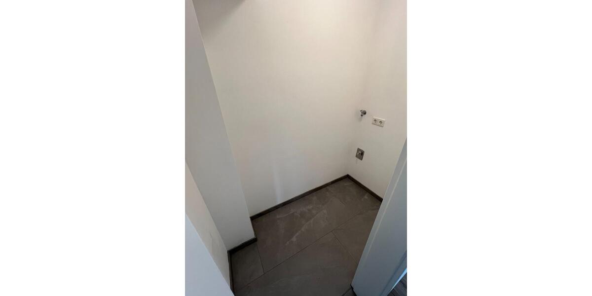 Erdgeschoßwohnung Bestensee - 4 Zimmer, 100 m&sup2;, 1.550&euro; | Angebot:25498400