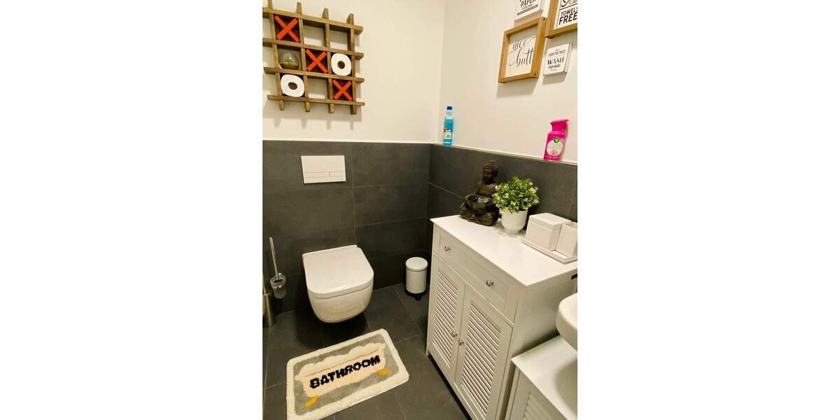 Etagenwohnung Fürth Stadeln - 4 Zimmer, 130 m&sup2;, 1.750&euro; | Angebot:26219308