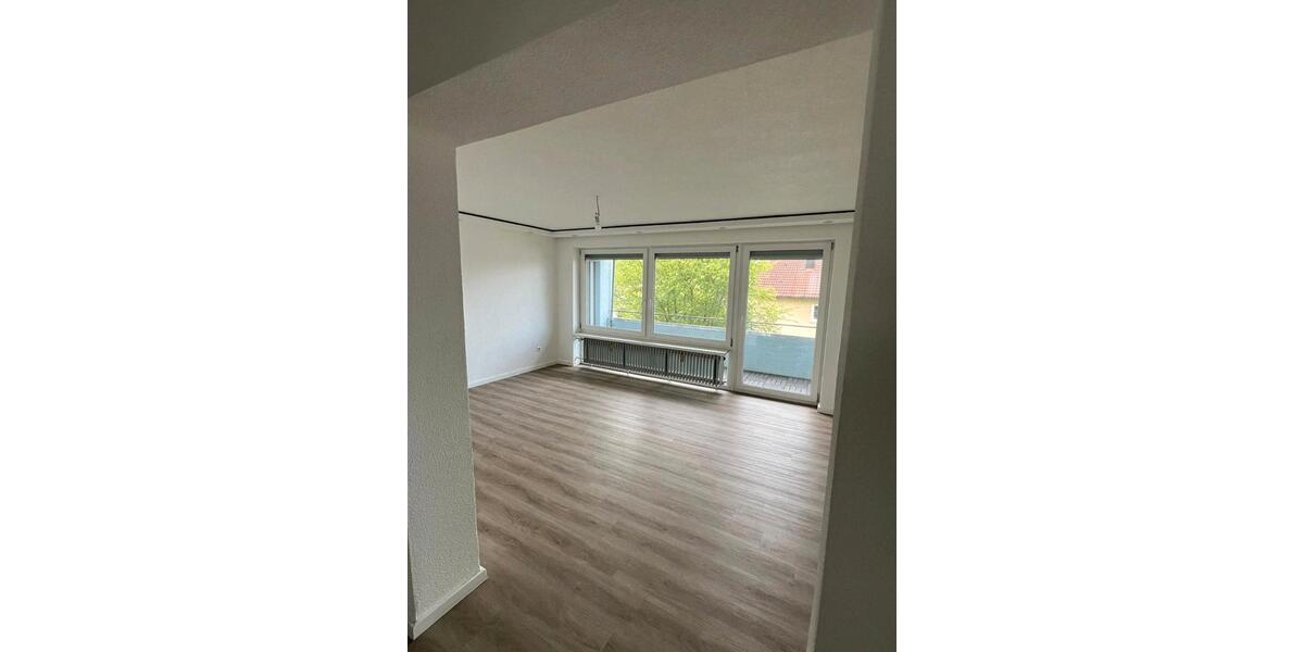 Etagenwohnung Münsingen - 4 Zimmer, 90 m&sup2;, 950&euro; | Angebot:26063408