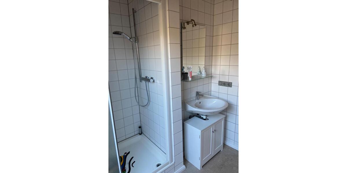Etagenwohnung Idstein - 4 Zimmer, 130 m&sup2;, 1.300&euro; | Angebot:26482961