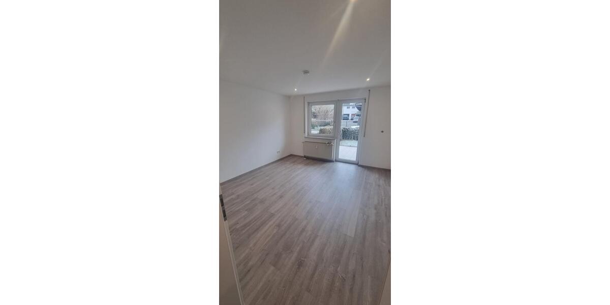 Erdgeschoßwohnung Winterbach - 4 Zimmer, 96 m&sup2;, 850&euro; | Angebot:24802555