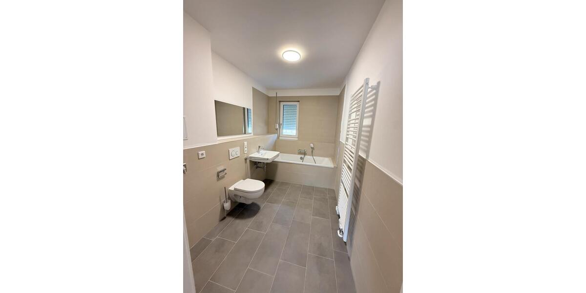 Etagenwohnung Ludwigshafen am Rhein Parkinsel - 3 Zimmer, 81 m&sup2;, 1.600&euro; | Angebot:26594469