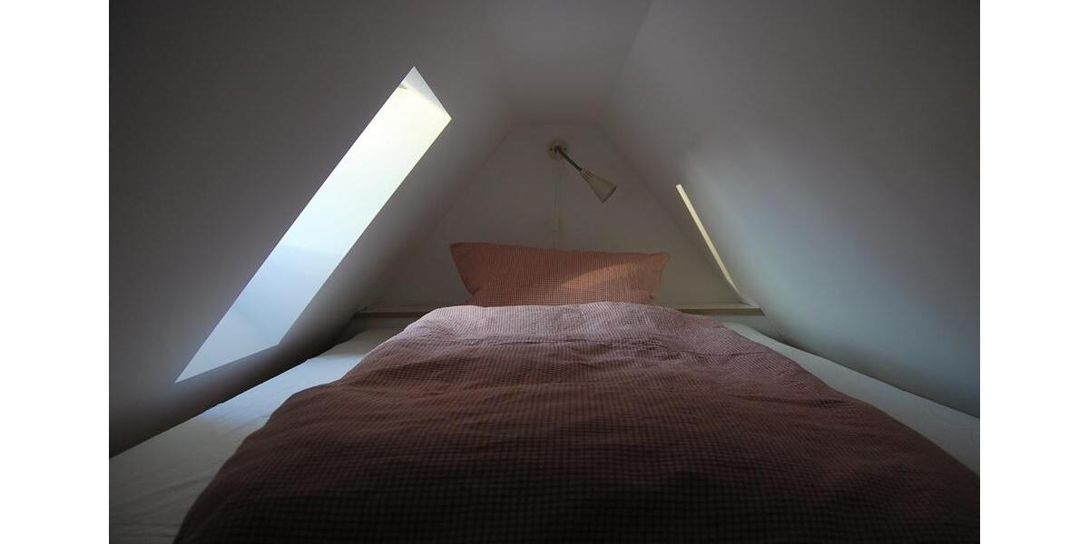 Dachgeschoßwohnung Hannover Bothfeld-Vahrenheide - 2 Zimmer, 42 m&sup2;, 1.080&euro; | Angebot:26224078