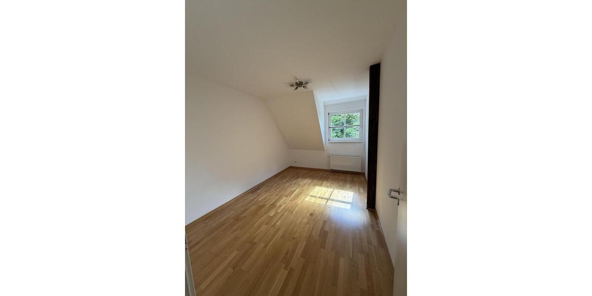 Reihenhaus Isernhagen - 3 Zimmer, 121 m&sup2;, 1.870&euro; | Angebot:26580726
