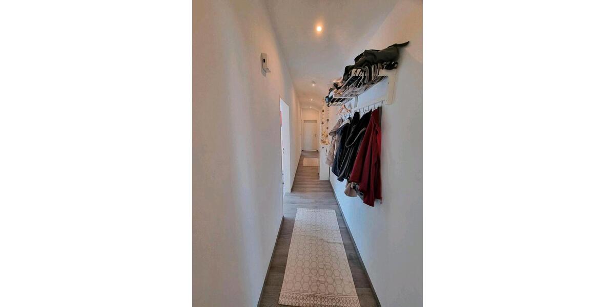Dachgeschoßwohnung Laichingen - 3 Zimmer, 100 m&sup2;, 1.400&euro; | Angebot:26491775
