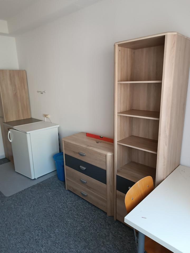 StudentenZimmer in Köln zu vermieten , Zimmer in Köln ab sofort