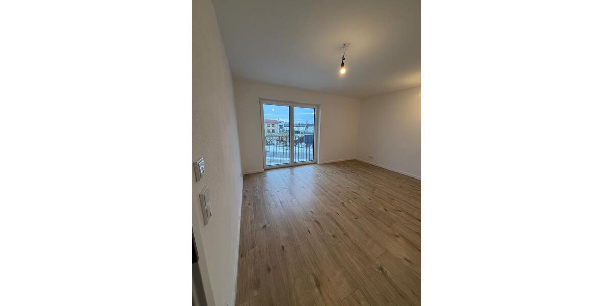 Etagenwohnung Barbing - 5.5 Zimmer, 150 m&sup2;, 1.900&euro; | Angebot:25715355