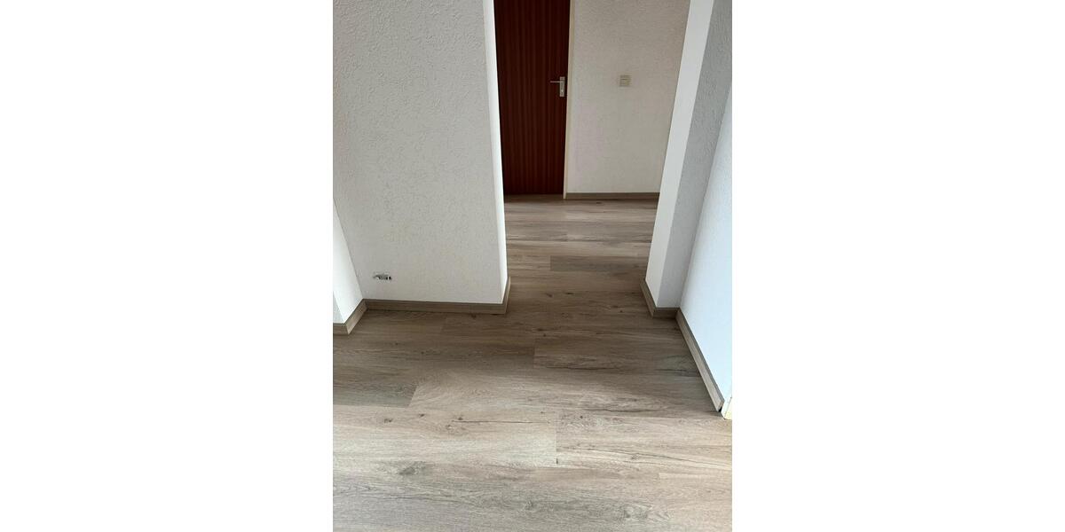 Etagenwohnung Waldsassen - 3 Zimmer, 80 m&sup2;, 325&euro; | Angebot:26252356