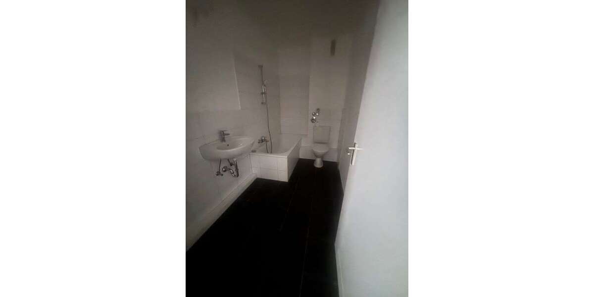 Etagenwohnung Neumünster Innenstadt - 2 Zimmer, 64 m&sup2;, 510&euro; | Angebot:24789302