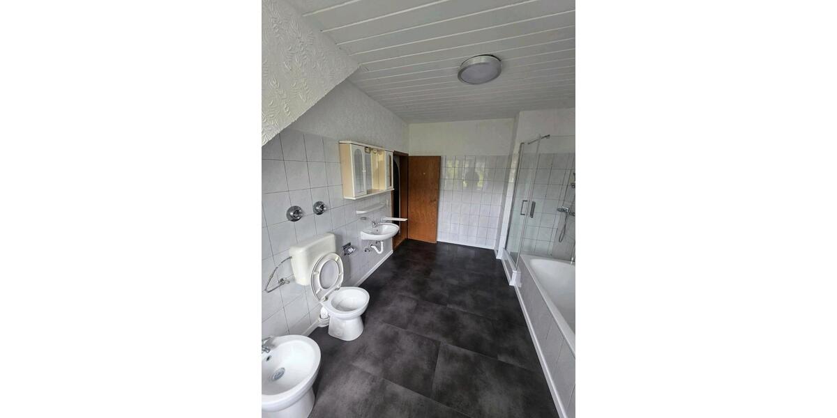 Dachgeschoßwohnung Hagen Hagen-Nord - 5 Zimmer, 107 m&sup2;, 720&euro; | Angebot:26700899