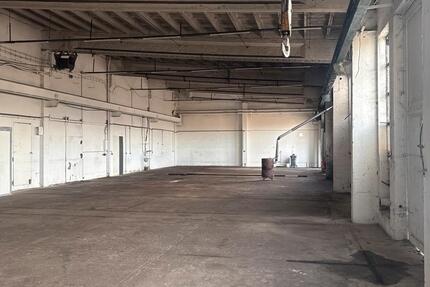 Lagerhalle in der Saale Straße zimmer