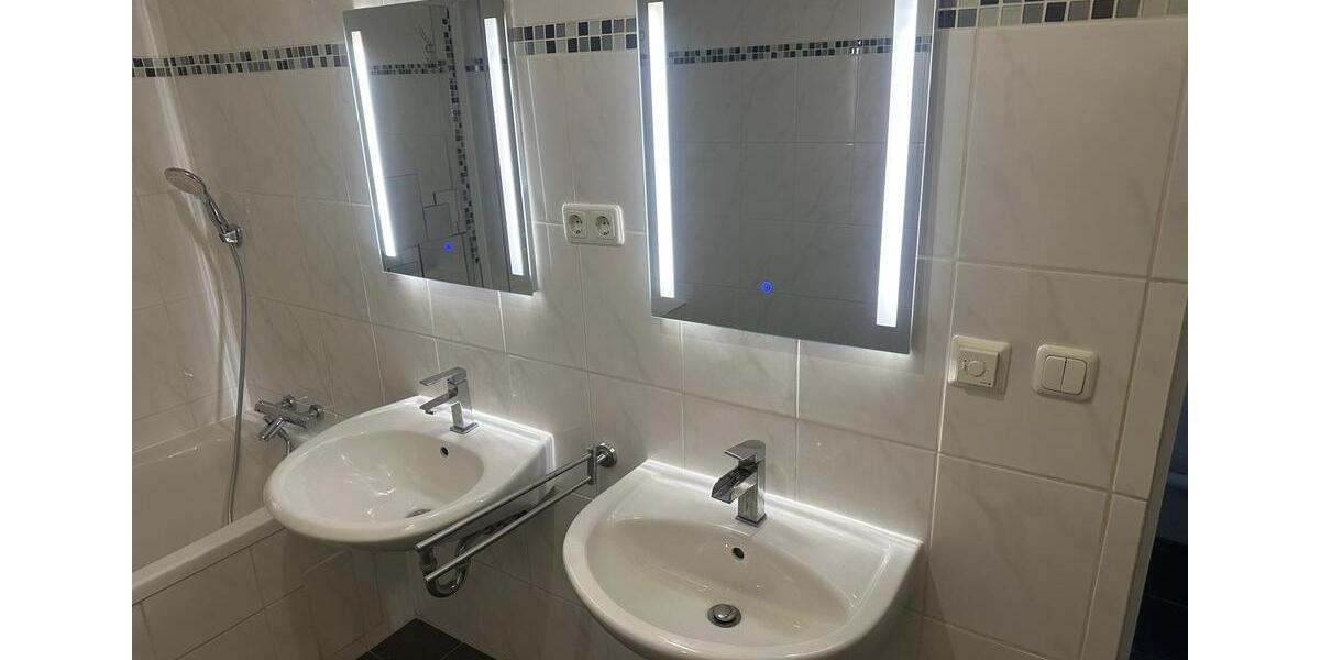 Reihenhaus Oberschleißheim - 4 Zimmer, 150 m&sup2;, 2.490&euro; | Angebot:24536889